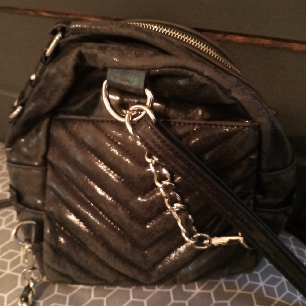 Purse - Picture 2 of 3